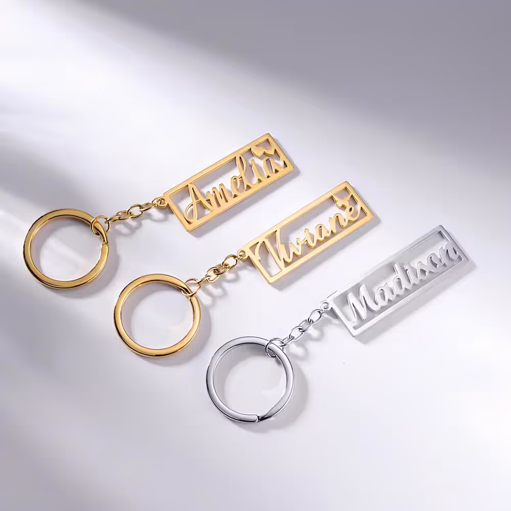 Personalized gold alphabet keychain